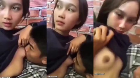 Bokep SMP viral lagi nyusuin pacar nafsuan